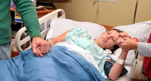 كيف أعرف طلق الولادة