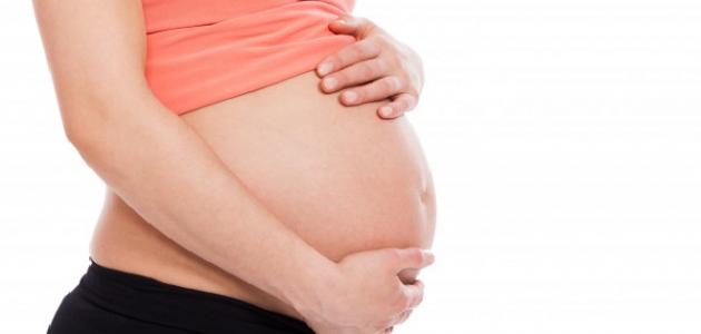ما سبب تحجر بطن الحامل