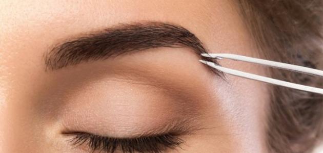 نتف الحواجب