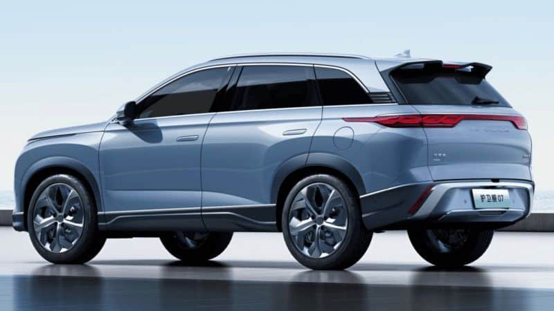 BYD الصينية تنافس تسلا