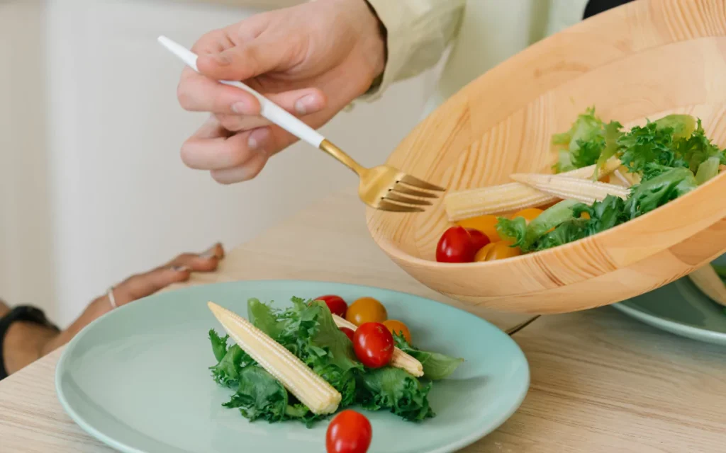 فوائد تناول الطعام ببطء