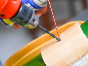 طريقة ثقب الزجاج