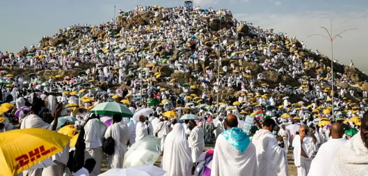 متى يوم عرفة 2024 / 1446 في جميع الدول العربية (العد التنازلي)