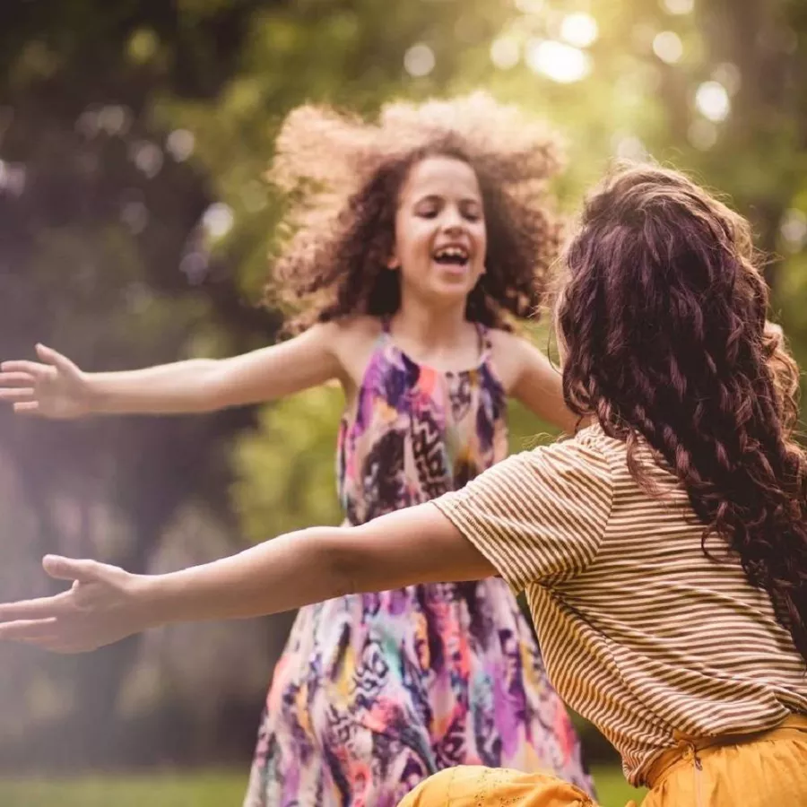 تأثير التعلق العاطفي عند الطفل