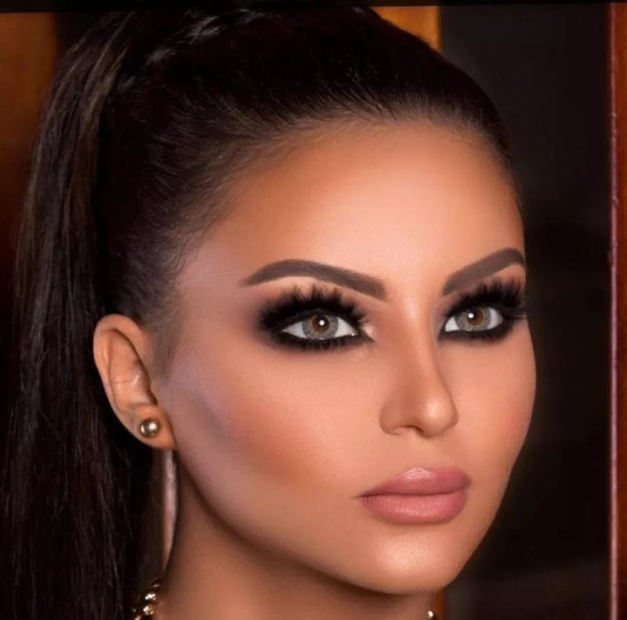 اختيار المكياج المناسب للبشرة الخليجية