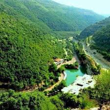 استكشاف المعالم السياحية