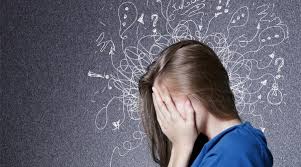 القلق كالمنبّه الداخلي: متى يتجاوز وظيفته؟