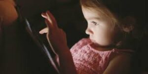 إدمان الشاشات