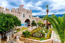 السياحة في مرمريس: بين الجبال والشواطئ الرملية