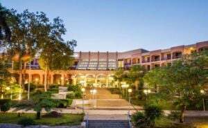 الفخامة في الجنوب: أفضل منتجعات أسوان وأسعارها