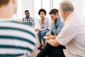 أهمية العلاج الإرشادي للتغلب على الخوف الاجتماعي