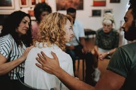 استراتيجيات الإرشاد النفسي في التعامل مع الفقد والحزن