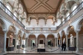 الفنون و الثقافة الفاخرة في مدن تونس القديمة