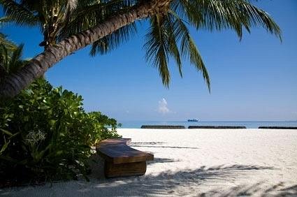 أسرار المنتجعات في جزيرة قرقنة