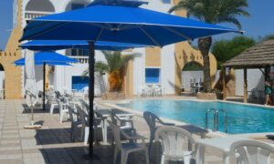 منتجعات فاخرة في جزيرة قرقنة