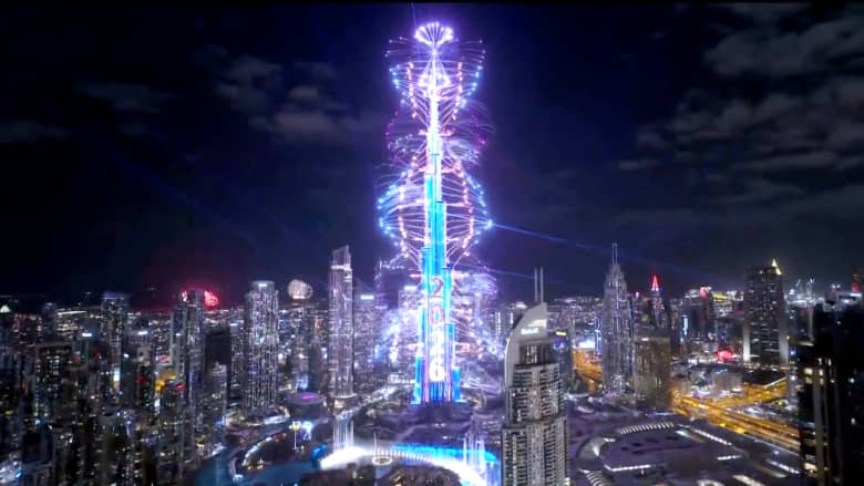 دبي 2026: دليل تنقل عملي للسياح (مترو + بدائل ذكية) لتجنب الازدحام