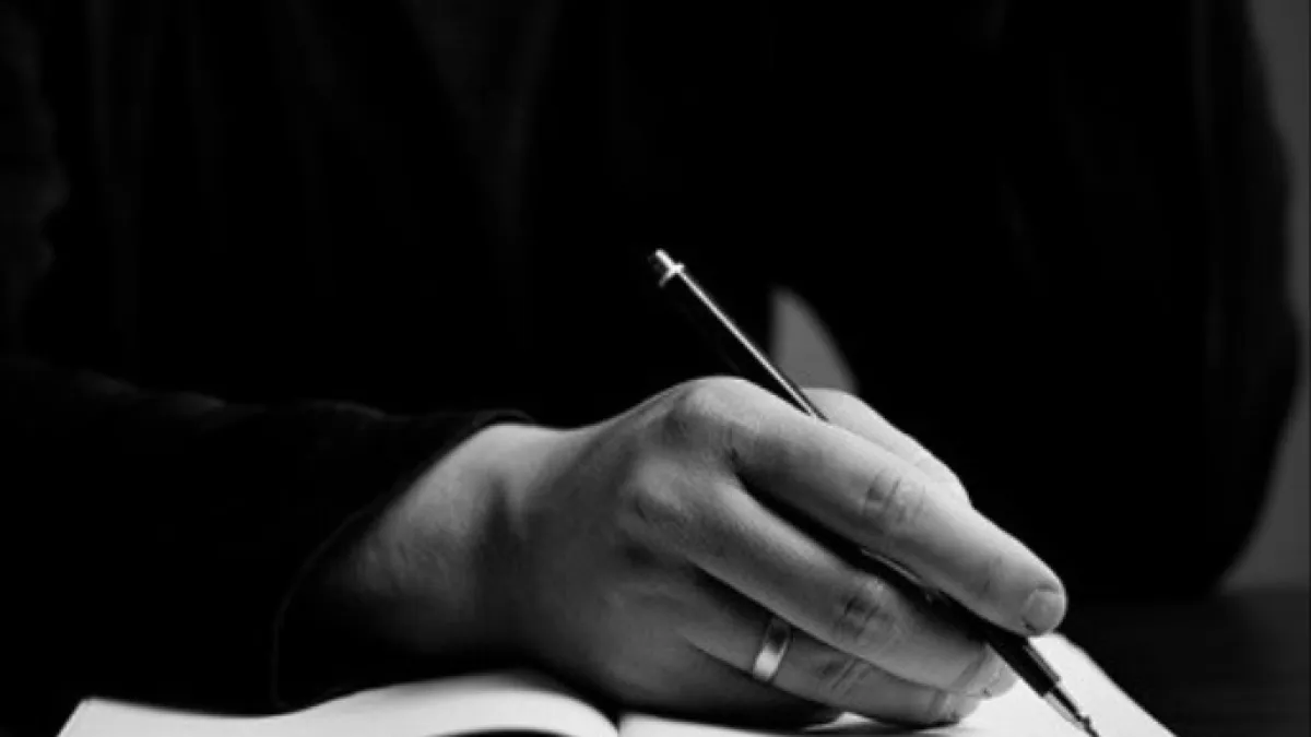 كيف تبدأ كتابة روايتك الأولى ؟