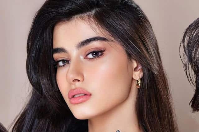 مكياج طبيعي خفيف لإطلالة يومية