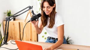 كيف تختار أفضل منصة استضافة للبودكاست
